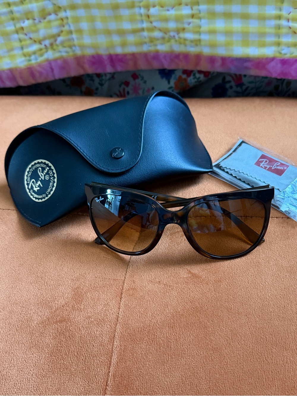 Cat eye Ray Ban sunglasses